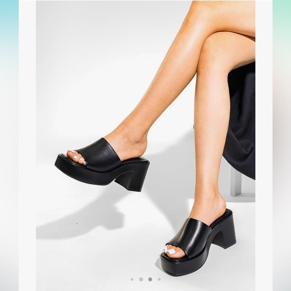Dream Pairs Shoes - NWT Dreampair High Chunky Platform Heel